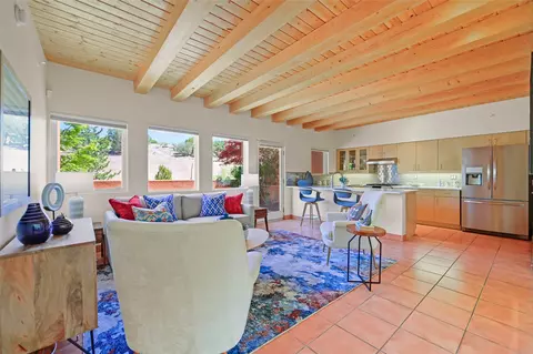 605 Avenida Colima #605, Santa Fe, NM 87506