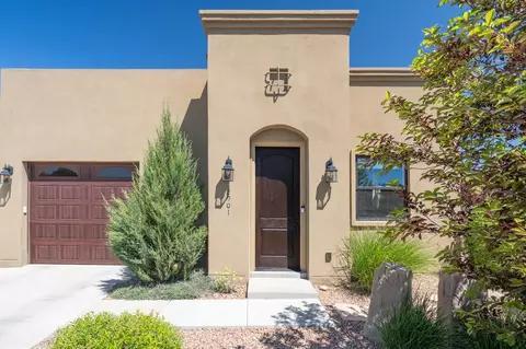 2901 Viale Ct, Santa Fe, NM 87505