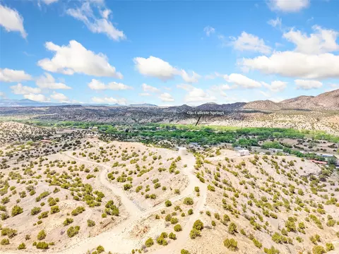 03 Ray Rd, Ojo Caliente, NM 87549