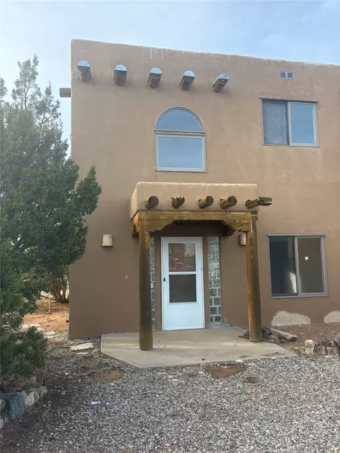 80 Paseo De Angel, Santa Fe, NM 87507