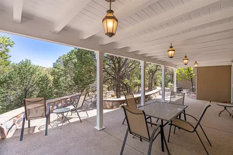 1006 Calle Catalina, Santa Fe, NM 87501