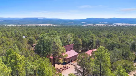 46 Blue Jay Way, Rowe, NM 87562