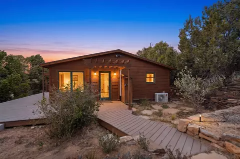 7342 Old Santa Fe Trl, Santa Fe, NM 87505