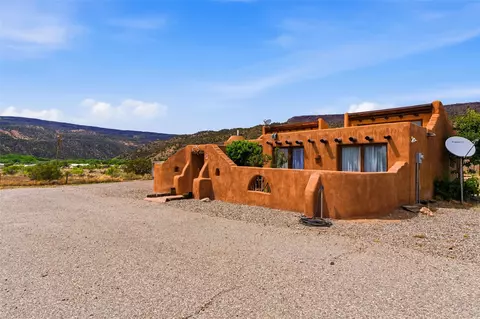 20 Private Drive 1073, Velarde, NM 87582