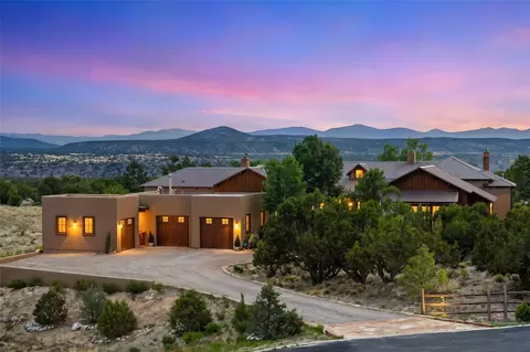 3 Campo De La Vega, Santa Fe, NM 87506