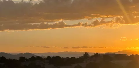 47 Camino Del Cielo E, Santa Fe, NM 87506