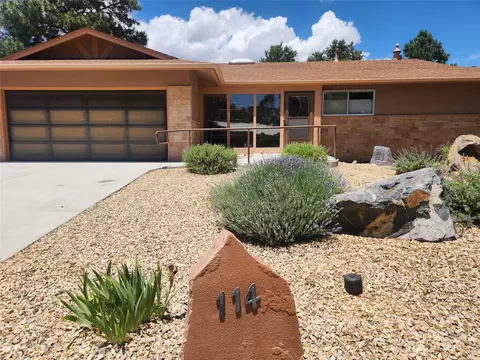 114 Fort Un, White Rock, NM 87547