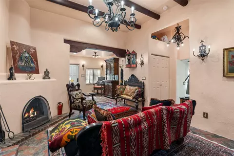 224 Artist Rd #1, Santa Fe, NM 87501