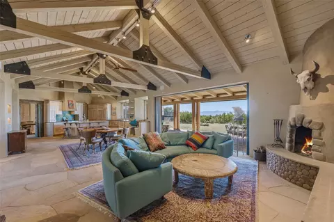 41 Heather Ln, Santa Fe, NM 87506
