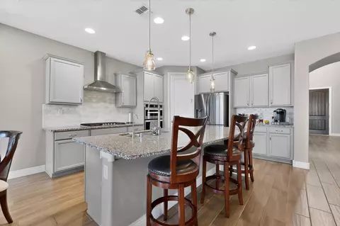 4712 Viento Del Norte, Santa Fe, NM 87507