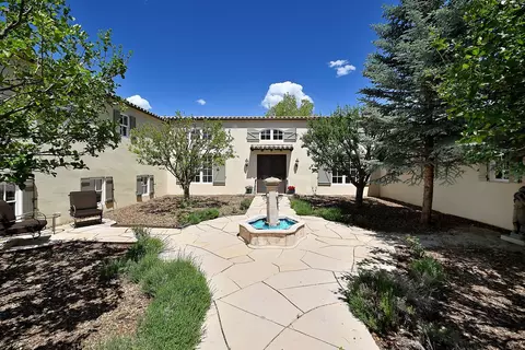 37 Rancho Escondido, Santa Fe, NM 87506