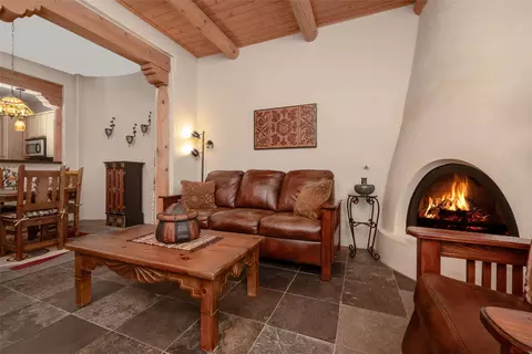 1405 Vegas Verdes #105, Santa Fe, NM 87507