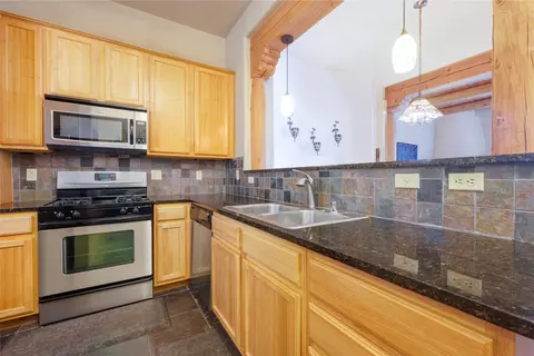 1405 Vegas Verdes #105, Santa Fe, NM 87507