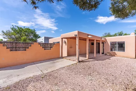 1198 Morning Dr, Santa Fe, NM 87507