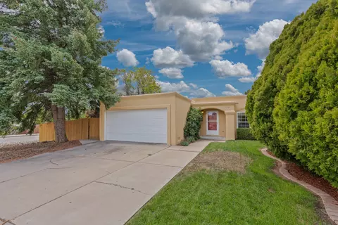 397 Connie Ave, White Rock, NM 87547