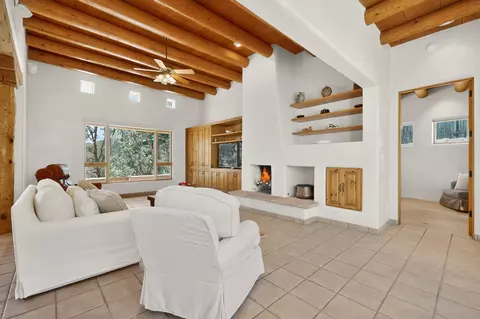 850 Paseo De Don Carlos, Santa Fe, NM 87501