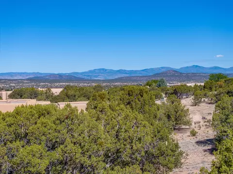 15 Rain Dance Ct, Santa Fe, NM 87506