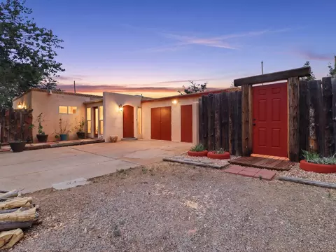 2837 Calle Princesa Juana, Santa Fe, NM 87507
