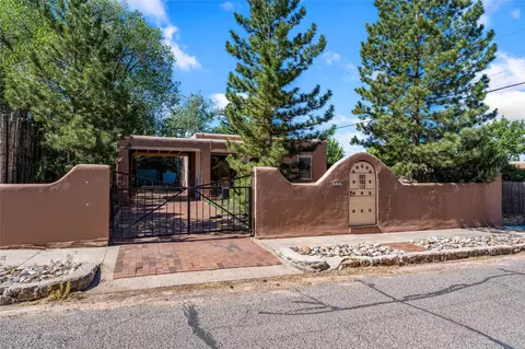 110 E Berger, Santa Fe, NM 87505