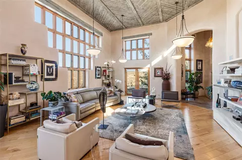 66 Three Rock Rd, Santa Fe, NM 87506