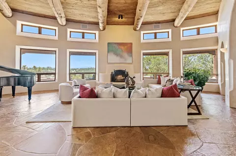35 Sage Cir, Santa Fe, NM 87506