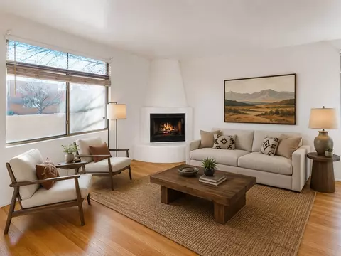 3912 Los Milagros, Santa Fe, NM 87507