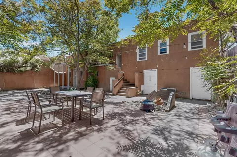 136 E Santa Fe Ave, Santa Fe, NM 87505