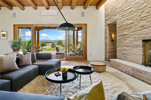 26 Amberwood Loop, Santa Fe, NM 87506