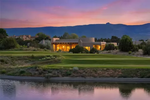 26 Amberwood Loop, Santa Fe, NM 87506