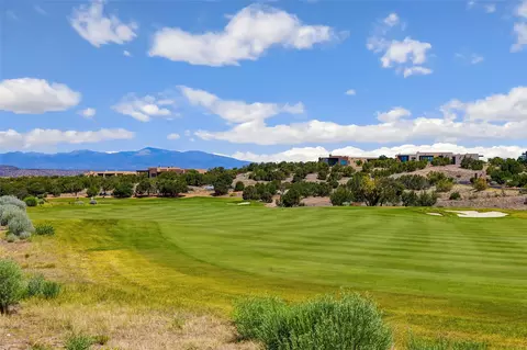 19 Tecolote Cir, Santa Fe, NM 87506