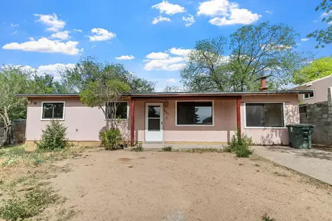 2083 Calle Ensenada, Santa Fe, NM 87505