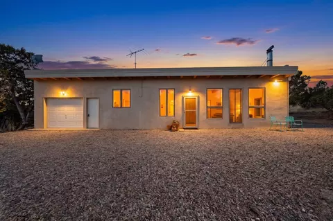 3 Gavilan Rd, Santa Fe, NM 87508