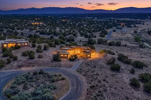6 Tierra Vistoso, Santa Fe, NM 87506