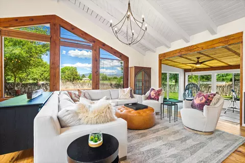 24 Calle Lila, Santa Fe, NM 87506