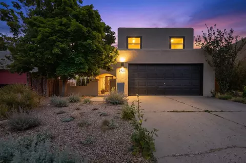 2925 Calle Del Res, Santa Fe, NM 87505