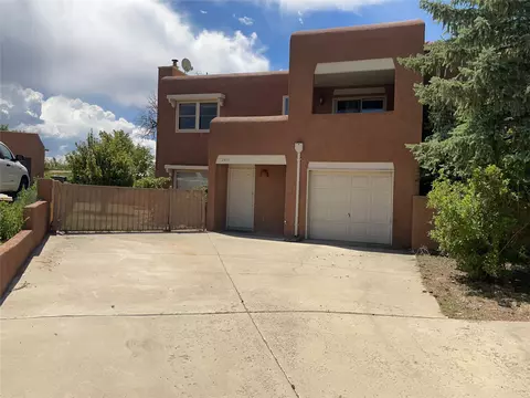 2411 San Patricio Plz, Santa Fe, NM 87505