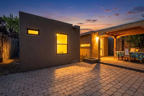 246 Maynard St, Santa Fe, NM 87501