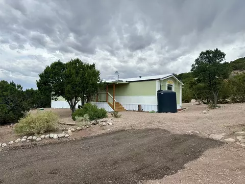 51 Calle Gurule #C, Santa Fe, NM 87505