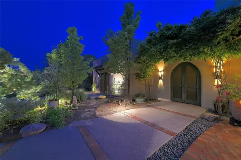 24 Paseo Encantado NE # B, Santa Fe, NM 87506