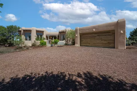 58 Balsa Rd, Santa Fe, NM 87508