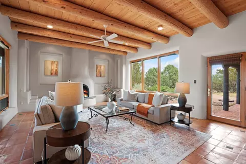 71 Camerada Loop, Santa Fe, NM 87508