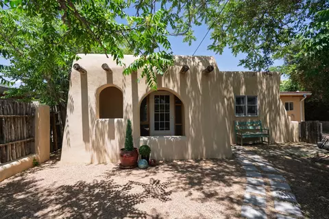 621 W San Francisco, Santa Fe, NM 87501