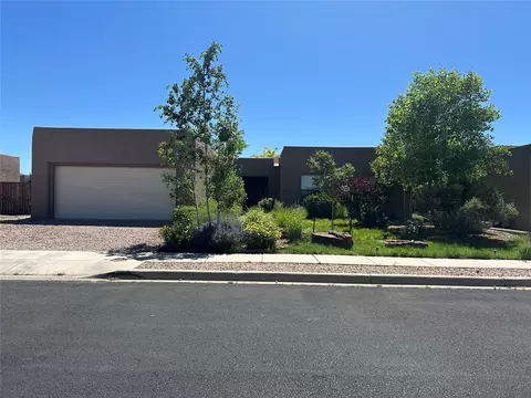 28 Canto Del Pajaro, Santa Fe, NM 87508