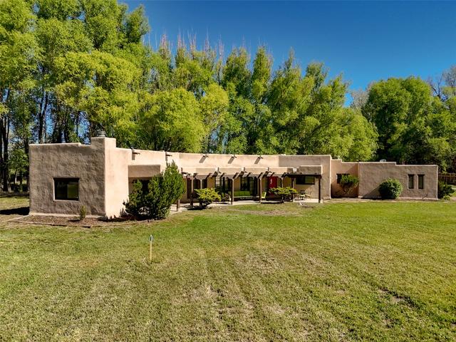 122 Camino De La Merced, Taos, NM 87571
