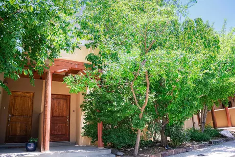 8 New Village Ave, Santa Fe, NM 87508