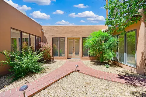 18 20 La Vega, Lamy, NM 87540
