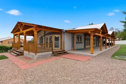 1995 Calle Cristo, Santa Fe, NM 87507