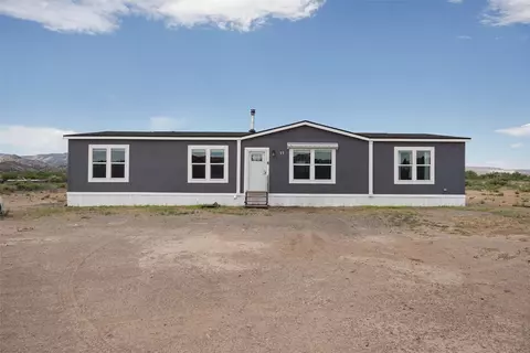 11 Unicorn, Abiquiu, NM 87510