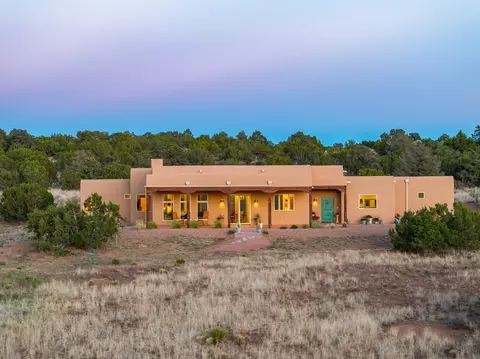 176 Principe De Paz, Santa Fe, NM 87508