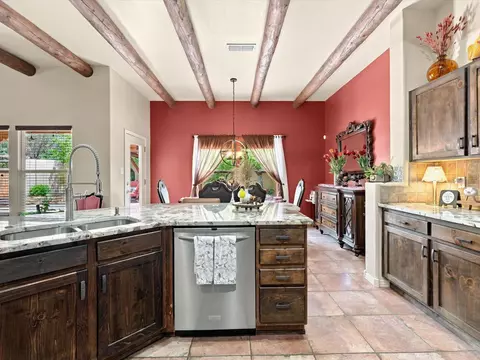 4738 Highlands Loop, Santa Fe, NM 87505